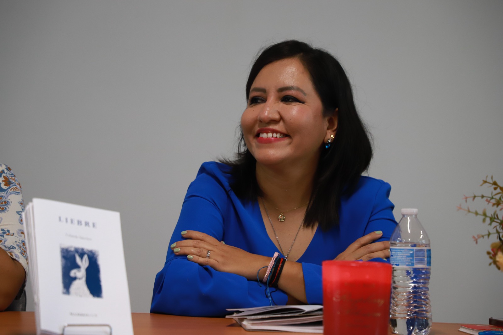 Yolanda Sánchez ilumina lo que somos: seres que sienten, que recuerdan, que aún se asombran